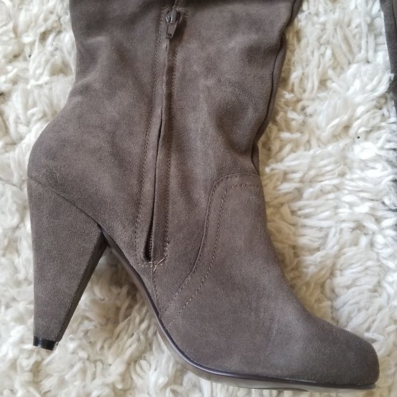 NWB Naughty Monkey Knee-High Boot - Picture 6 of 16